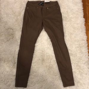 Brand new Hue Leggings